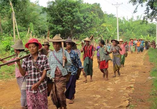 petani myanmar protes rampas lahan ke militer