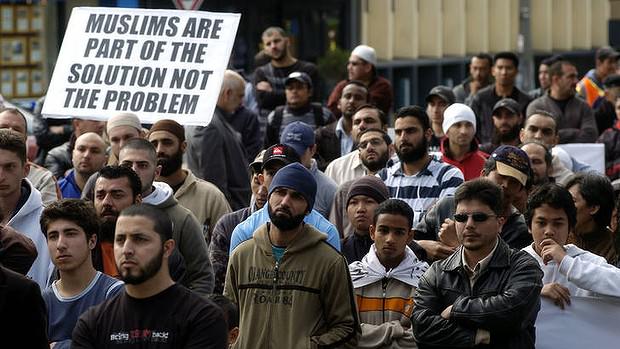 MUSLIM AUSTRALIA PROTES HUKUM ANTI-TEROR