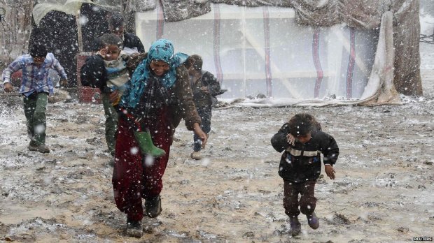 PBB Laporkan Ada 1.000 Tenda di Suriah Barat Laut Roboh Akibat Salju