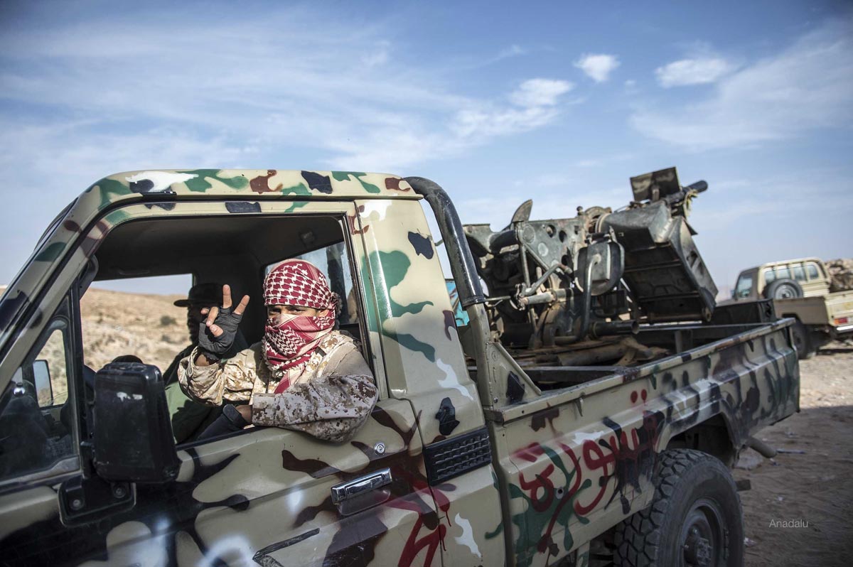 PEJUANG ISLAM LIBYA SERANG ISIS DI SIRTE