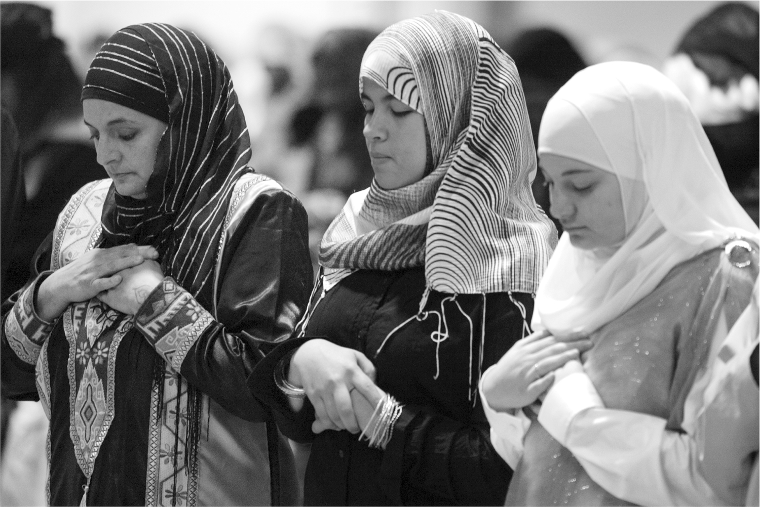 PERKAWINAN ANTARA FEMINISME DAN KOLONIALISME DI DUNIA ISLAM  (BAGIAN 1)
