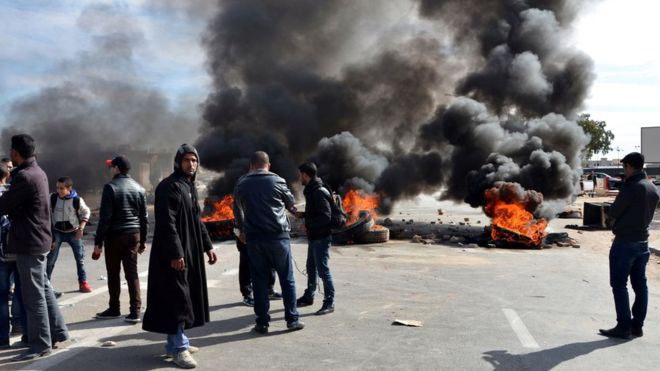 Tunisia Adakan Rapat Kabinet Darurat Usai Kerusuhan