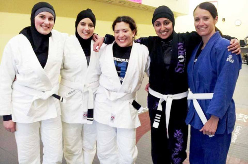 Muslimah AS Ikuti Beladiri Jiu-Jitsu