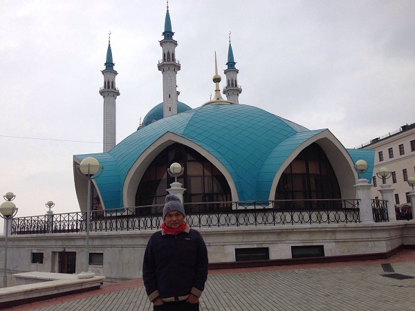 Taufik Uieks Mengembara ke Masjid Lebih 50 Negara