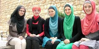 Bosnia Perdebatkan Larangan ‘Simbol Agama’ Jilbab