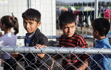 PBB Desak Yunani Hentikan Penahanan Anak- Anak Pengungsi