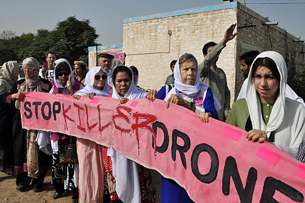 Keluarga Laporkan Drone AS Bunuh Sopir Tak Bersalah