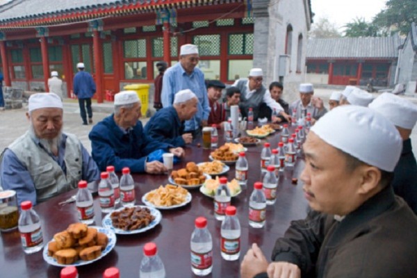 Cina Larang Muslim Laksanakan Ibadah Puasa Selama Ramadhan