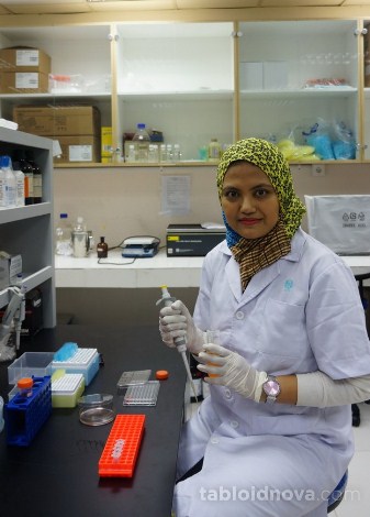 DR. Ratih Pangestuti, Wanita Muda Muslimah Temukan Obat Penangkal Al-Zheimer