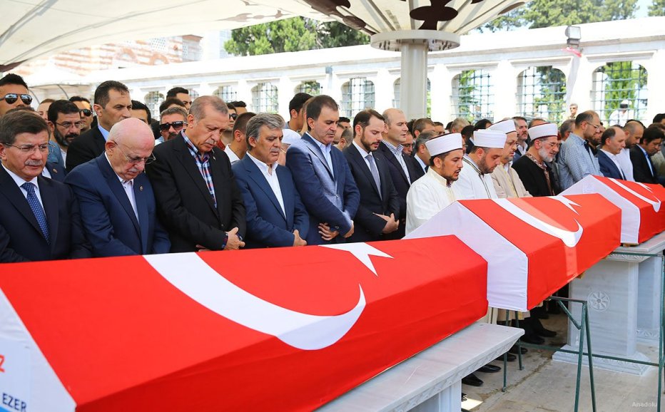 Erdogan Hadiri Upacara Pemakaman Korban Kudeta Militer