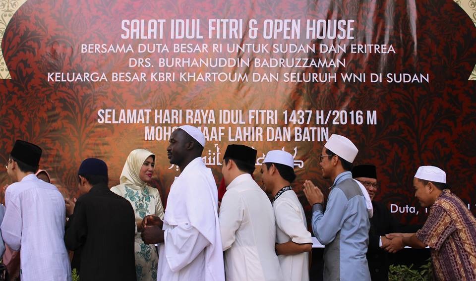 Ratusan WNI di Sudan Salat dan Rayakan Idul Fitri Ala Indonesia