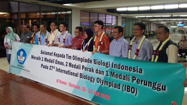 Tim Biologi Indonesia Sukses Pertahankan Tradisi Emas di Olimpiade Internasional