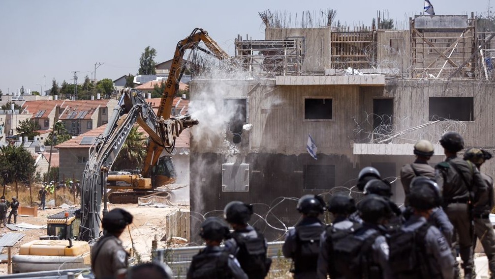 Pasukan Israel Hancurkan 13 Bangunan Infrastruktur Termasuk Sekolah