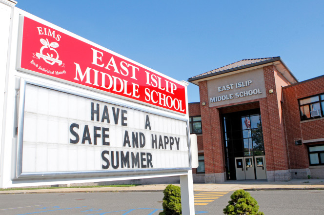 Siswa Muslim Cacat Dipaksa Mengaku Teroris, Keluarga Gugat Sekolah AS