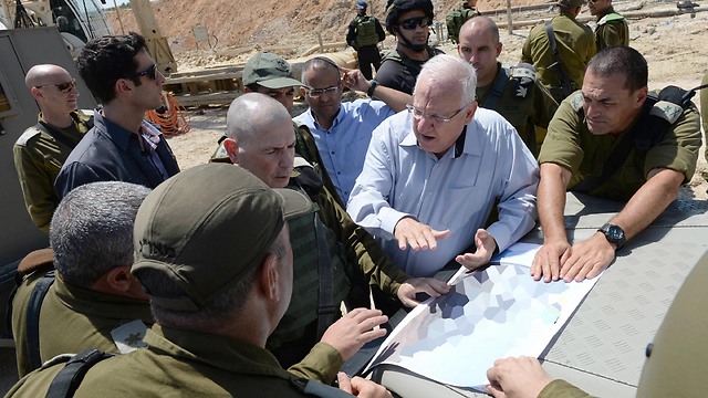 Presiden Israel Rivlin ke Perbatasan Gaza