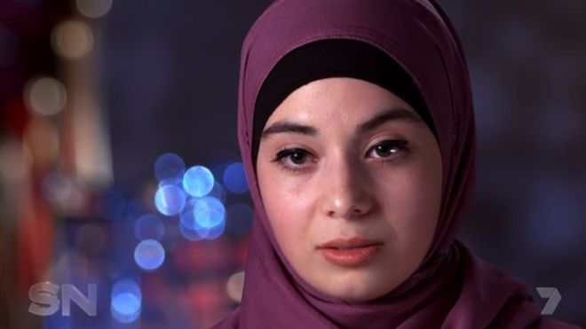 Perempuan Muslim Australia Diusir di Pantai Perancis karena Pakai Burkini