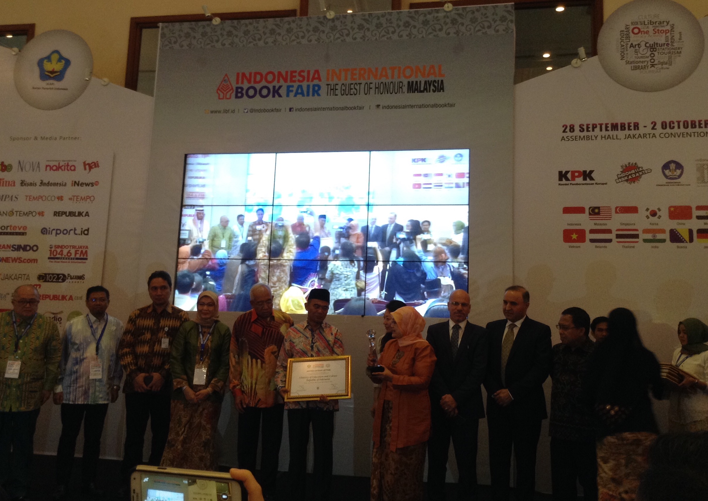 Mendikbud Buka Indonesia Internasional Book Fair 2016