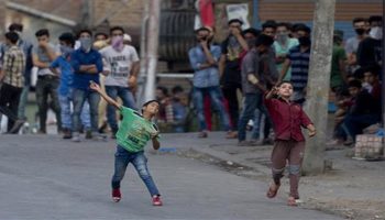 Anak-Anak Gabung Militan Jadi Tren di Kashmir