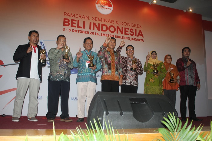 IIBF Berikan Penghargaan pada Enam Orang Berjasa Dalam Program Beli Indonesia