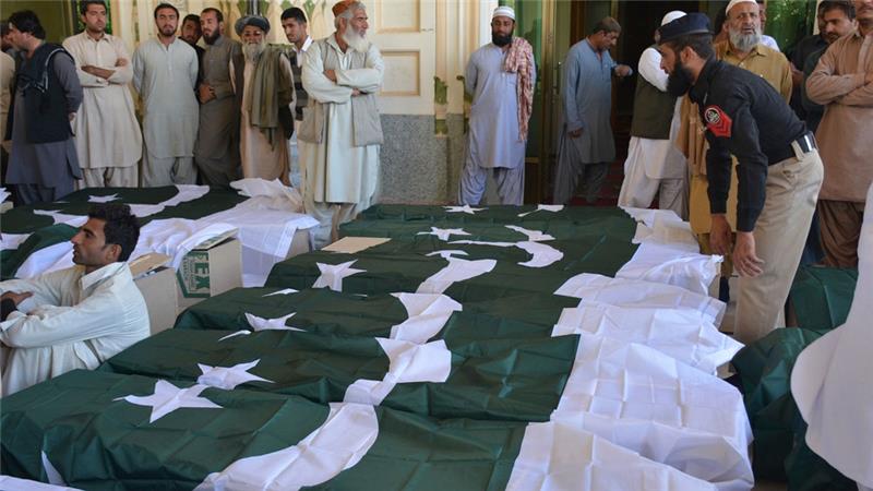 Korban Serangan di Akademi Polisi Pakistan Dimakamkan