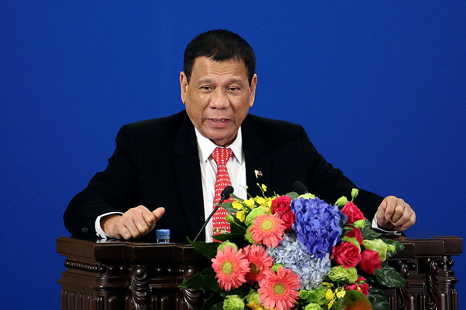 Presiden Filipina Duterte: Tidak Harus Selalu Pas dengan AS