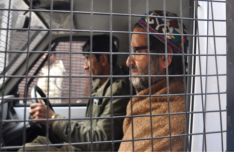 Dua Pemimpin Muslim Kashmir Ditahan Polisi India