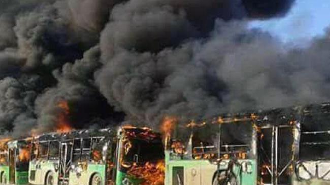 SOHR: Bus Evakuasi Warga Suriah di Douaa dan Kefraya Dibakar
