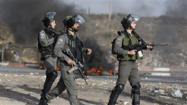 Militer Israel Serang Gaza Balas Serangan Roket Hamas