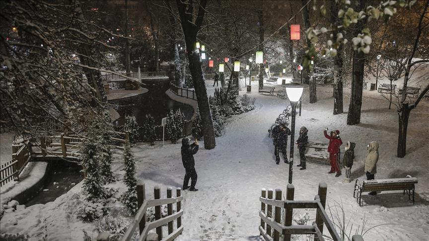 Turki Dilanda Hujan Salju dan Cuaca Dingin