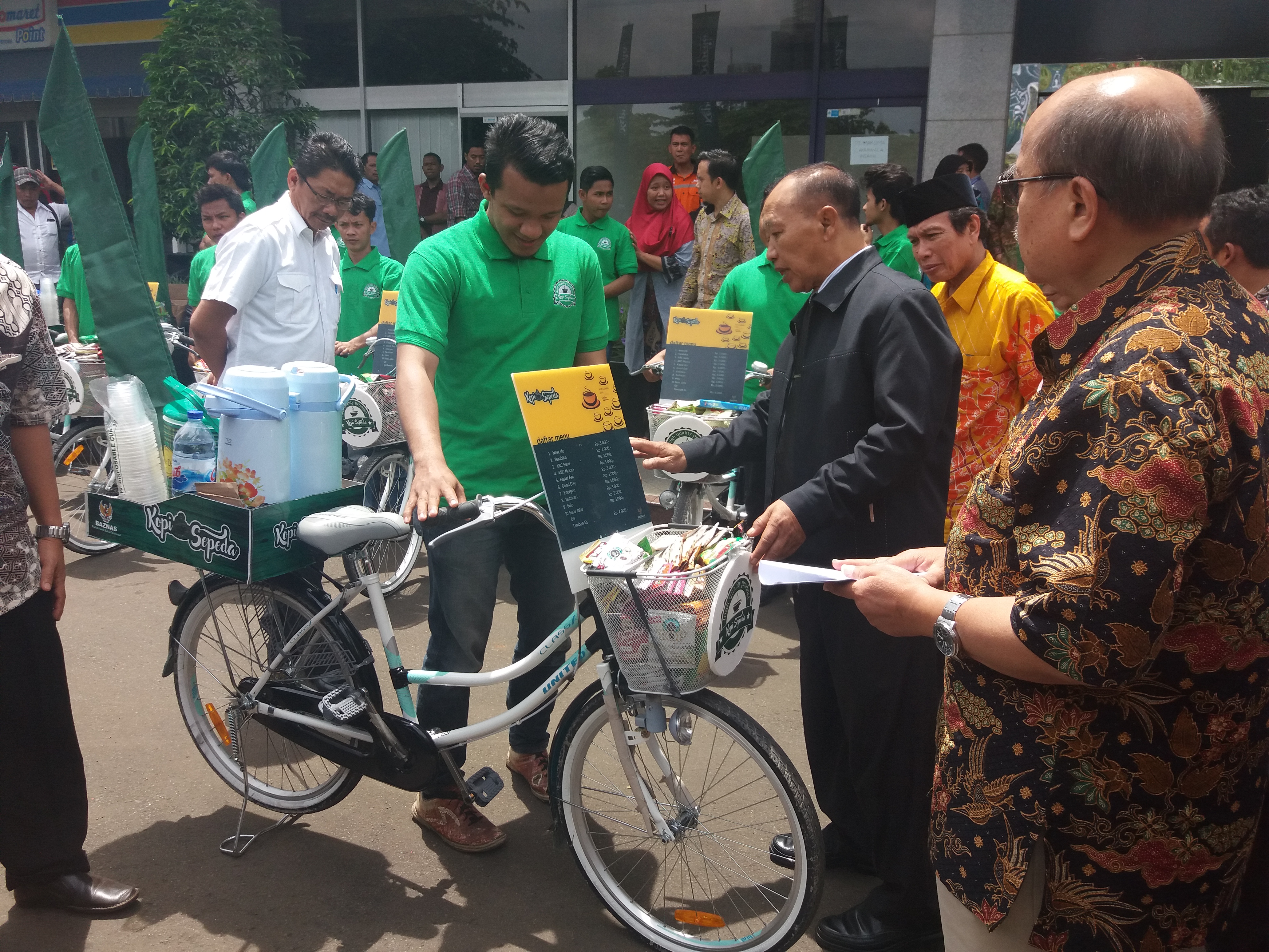 BAZNAS Beri Usaha Kopi Sepeda Gratis Untuk Pemuda Pengangguran