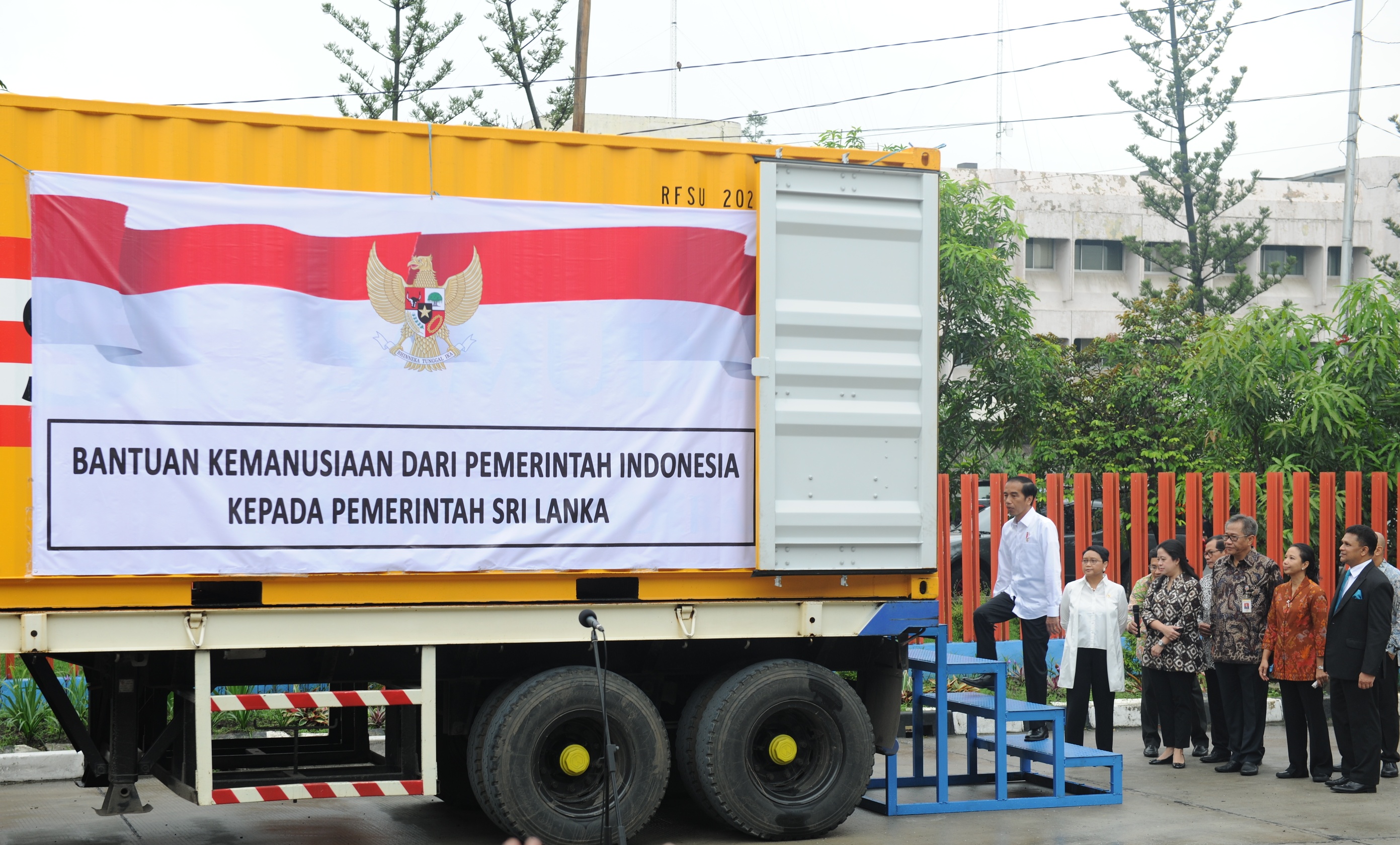 Indonesia Kirim Bantuan 5.000 Ton Beras ke Sri Langka