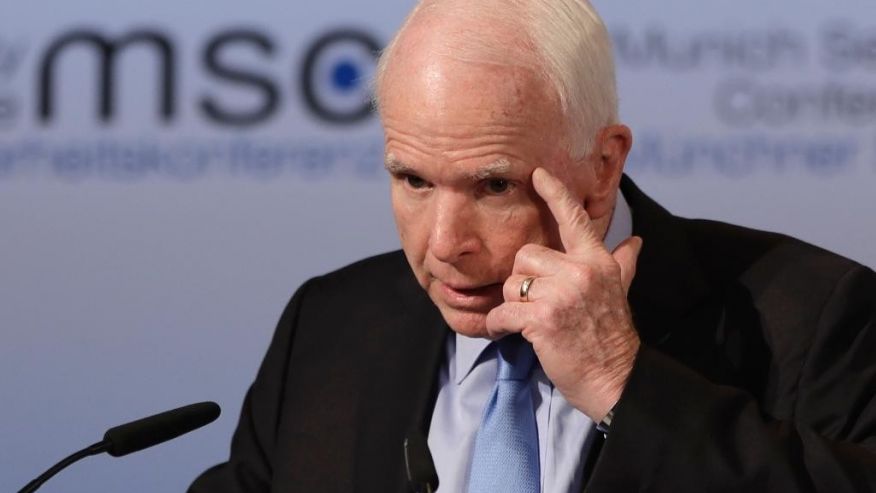 McCain Kritik Trump karena Serang Media