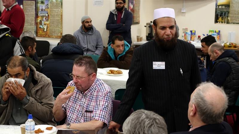 Lebih 150 Masjid Inggris Buka Pintu bagi Warga Non-Muslim