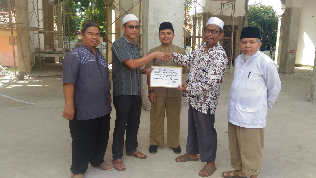 IKA Al-Fatah Lampung Serahkan Bantuan Untuk Pembangunan Masjid An-Nubuwwah