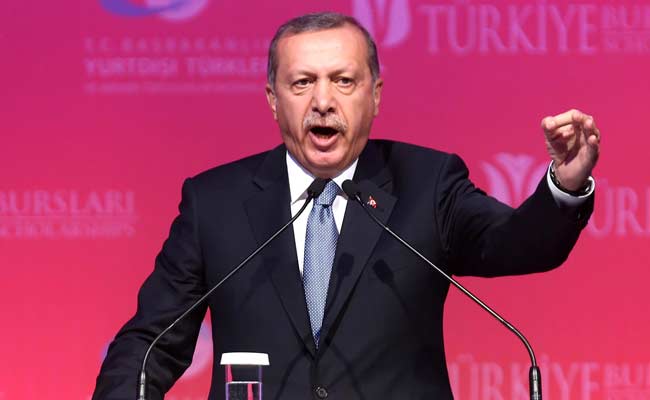Menterinya Ditolak, Erdogan Sebut Belanda “Sisa Nazi”