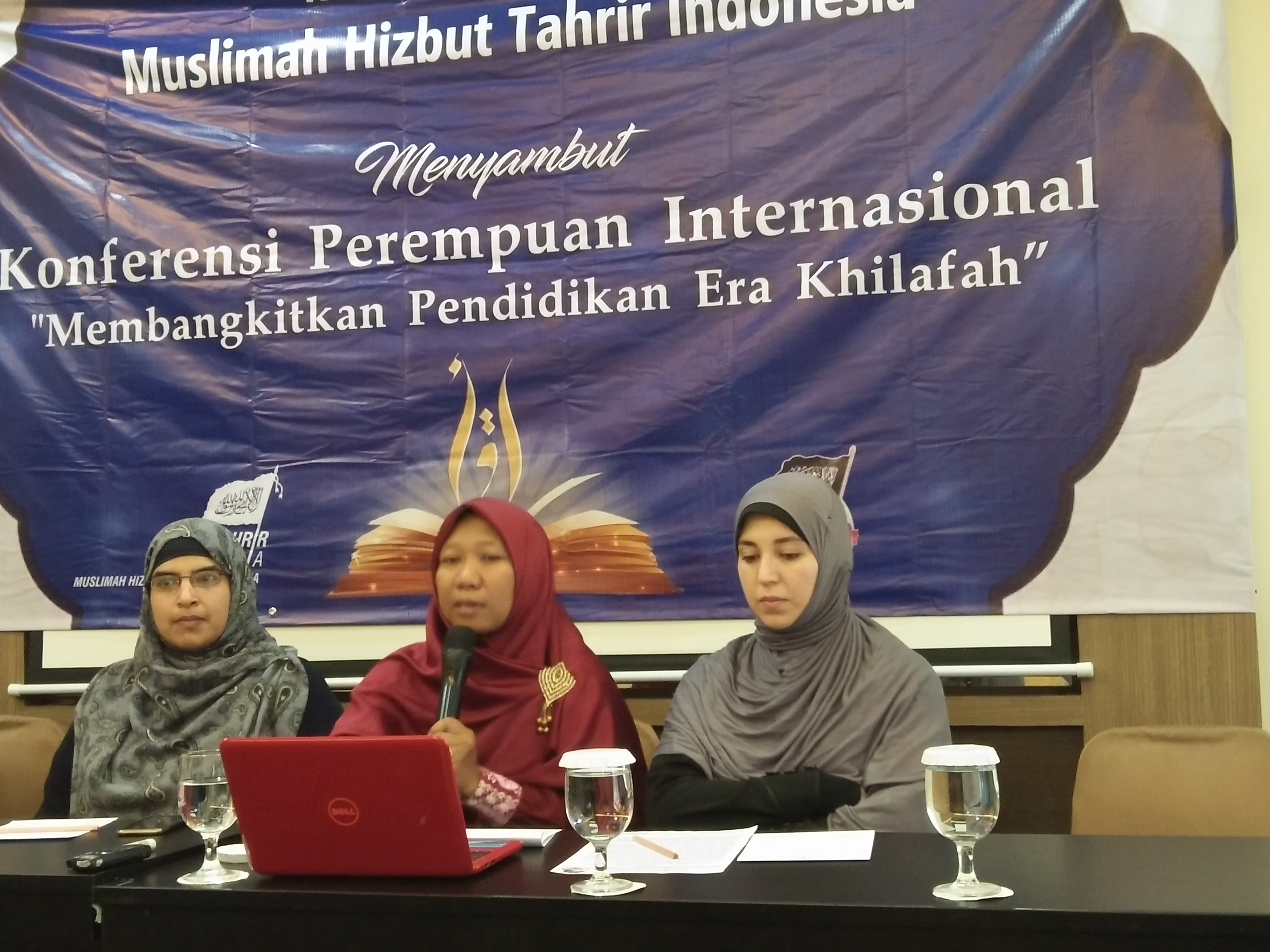 Jubir Muslimah HTI: Visi Pendidikan di Indonesia Masih ‘Krisis Pendidikan’