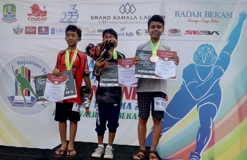 Siswa MTsN 1 Kota Bengkulu Raih Medali Emas Kejuaraan Sepatu Roda Nasional