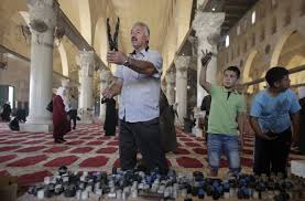 Lagi-lagi Tur Provokatif Puluhan Pemukim Yahudi di Masjid Al-Aqsa