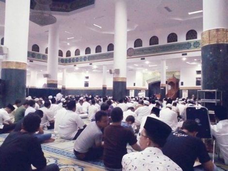 Gubernur Riau Ajak Umat Islam Ramaikan Masjid