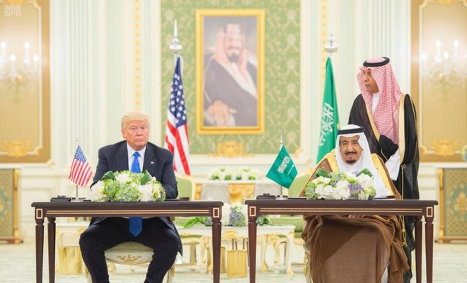 Transaksi AS $ 380 Miliar Ditandatangani Saudi-AS