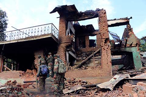 Pasukan India Ledakkan Lima Rumah untuk Bunuh Pejuang Kashmir