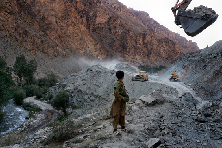 Trump Pertahankan Pasukan di Afghanistan Karena Mineral