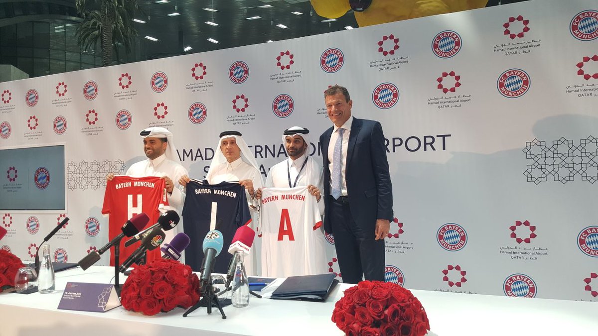 Logo Bayern Munich Tampil di Bandara Internasional Qatar