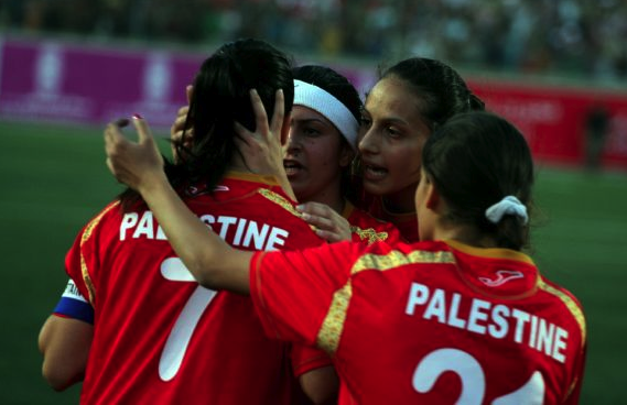Tim Pesepak Bola Wanita Palestina Singkirkan Tabu