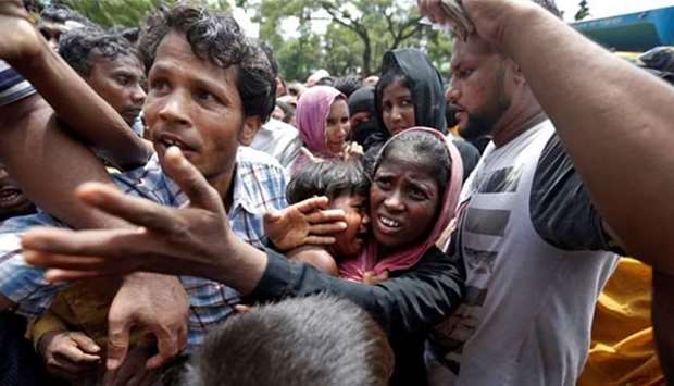 Bangladesh Larang Jual Kartu SIM HP pada Pengungsi Rohingya