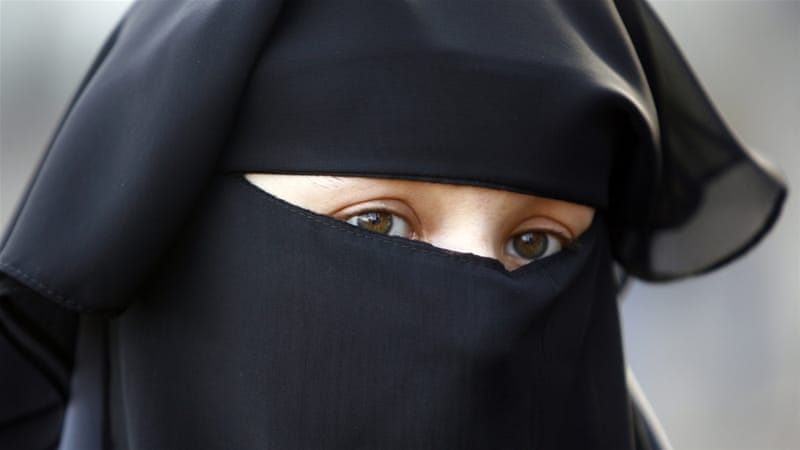 Larangan Niqab di Quebec Akan Dibatalkan
