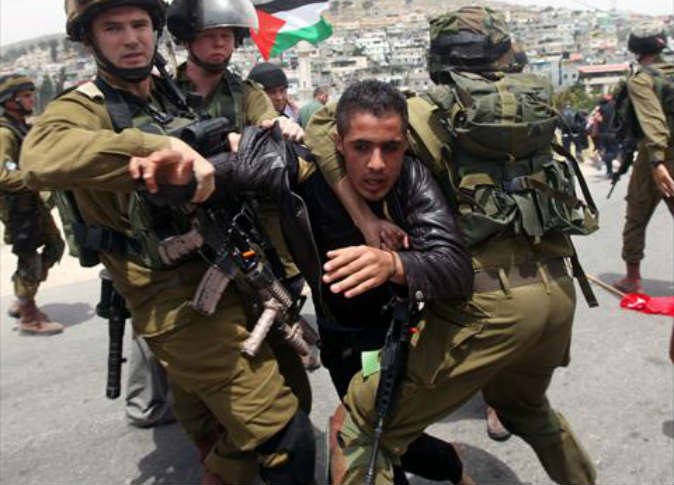 Israel Tahan 18 Orang Palestina di Tepi Barat