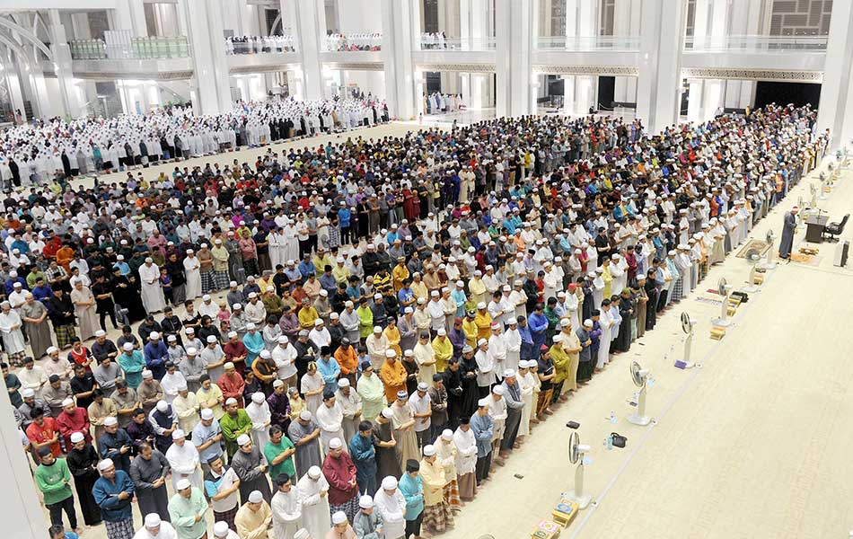 Survei: Warga Muslim Johor semakin Religius dan Dukung Hudud
