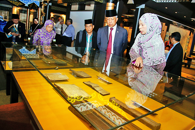 Brunei Serukan Mengambil Kembali Manuskrip Melayu Kuno