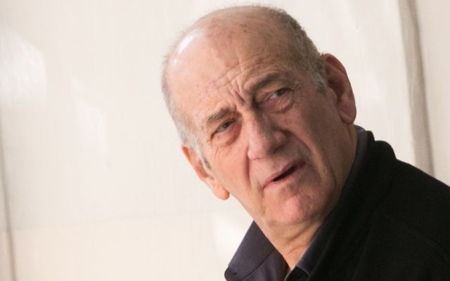 Ehud Olmert: Netanyahu Hancurkan Negaranya Sendiri